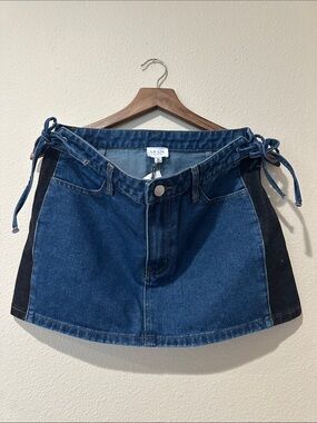 Le Lis Blue Two-Tone Denim Mini Skirt with Black Side Panels